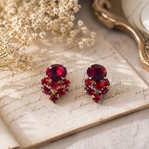 Vintage Red Rhinestone Cluster Clip On Earrings Gold Tone Statement Mid Century
